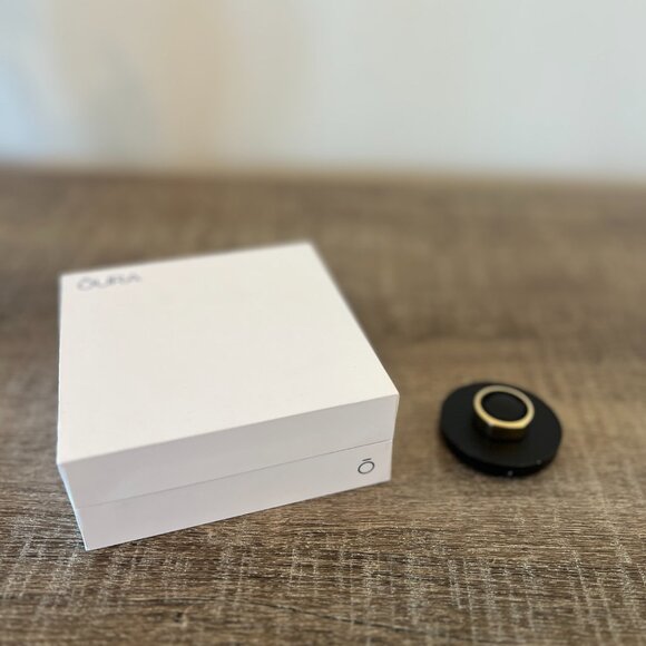 OURA || Gen3 Heritage || Gold || Size 6 - Picture 3 of 3